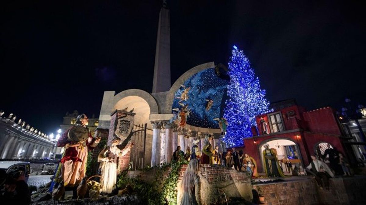 Además del pesebre de la Plaza de San Pedro, se instaló otra escultura en el Aula Pablo VI