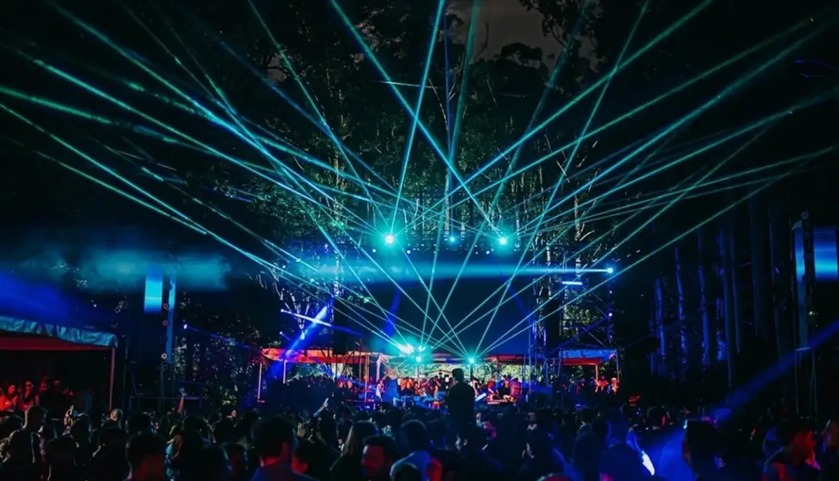 ÚLTIMA DEL AÑO. Electrónica, naturaleza y un DJ internacional para cerrar 2025 en Tafí Viejo. / LA BOITE