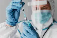 Alerta por la gripe A H3N2: la nueva variante K se acerca al país y refuerzan el llamado a vacunarse