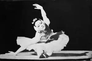 Recuerdos fotográficos: 1978. Maia Plisetskaia bailó solo seis minutos en Tucumán