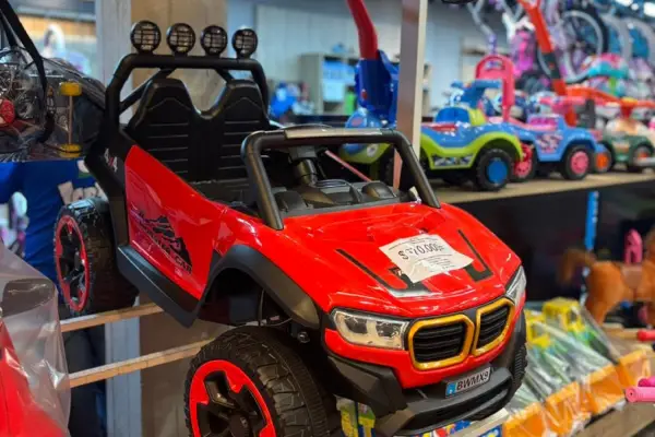 Qué piden los niños para Navidad y Reyes: modas de TikTok, precios y opciones en el microcentro tucumano