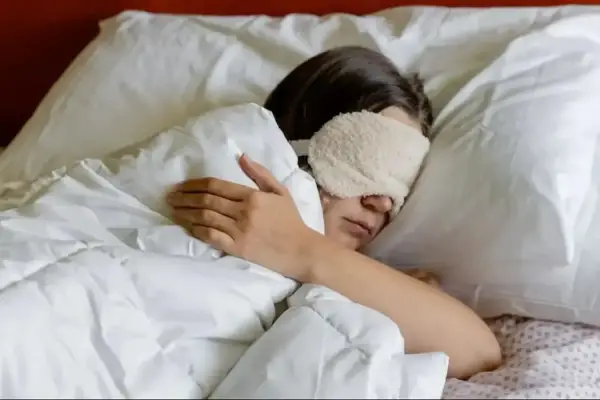 Dormir mejor: cuál la actividad física que mejora el sueño, según un estudio científico