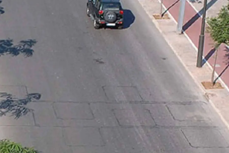 Cómo identificar una cámara de velocidad por una pista clave en el pavimento