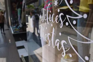 Entre la cancelación de deudas y la compra de dólares: ¿qué hacen los tucumanos con el aguinaldo?