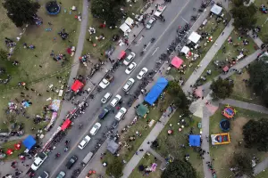 La pésima costumbre de llenar de cemento el parque 9 de Julio
