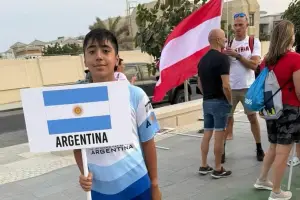 De nadar en una pelopincho a competir en Dubái: la historia del tucumano de 12 años