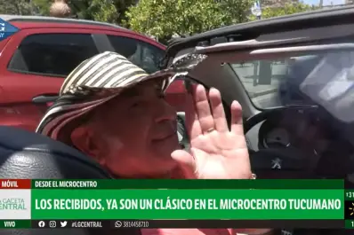 El hombre del descapotable: el “tío” que se suma a todas las recibidas en la plaza Independencia