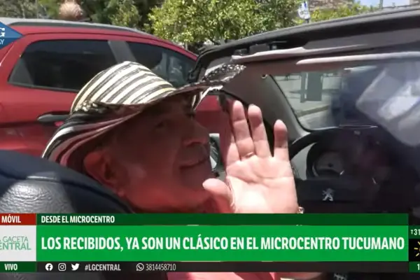 El hombre del descapotable: el “tío” que se suma a todas las recibidas en la plaza Independencia