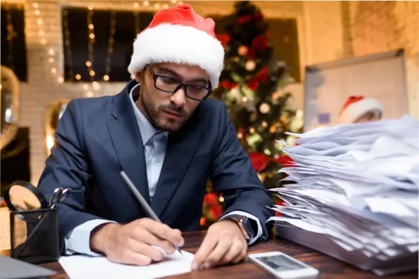 ¿Quiénes trabajan en Navidad?: cómo son los descansos alrededor del mundo y cuál es el caso de Argentina