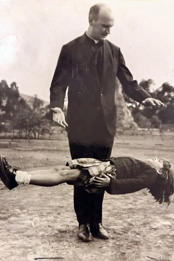 Recuerdos fotográficos: 1968 y 1971. Fervor por el parapsicólogo González Quevedo