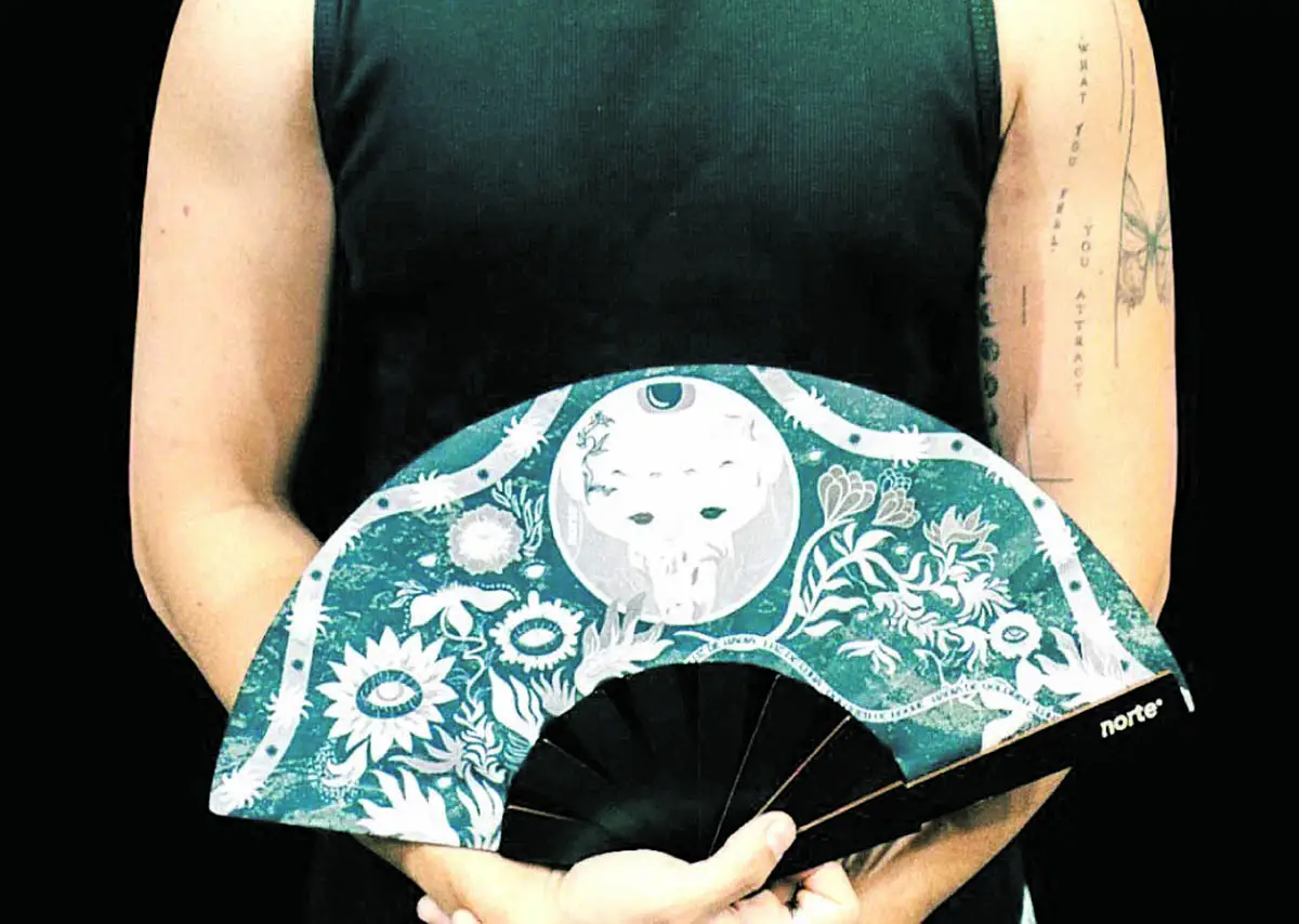 PARA TODOS. Son muchos los hombres que ya utilizan el accesorio.