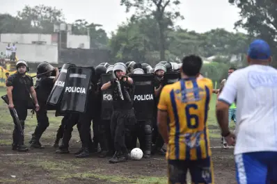 Con ellos no: el gesto de un jugador de San Pablo que descomprimió la bronca