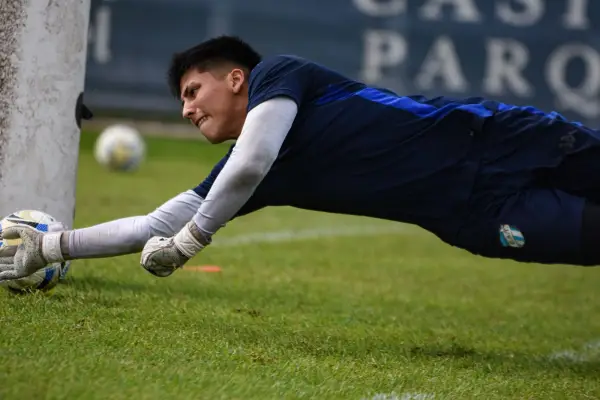 De Los Aguirre a la Primera: la historia del joven arquero que Hugo Colace sumó al plantel de Atlético