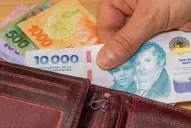 Los salarios subieron 2,5% en octubre y superaron a la inflación, según el Indec