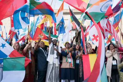 The NewNow 2026 abre una beca internacional para jóvenes líderes del Sur Global