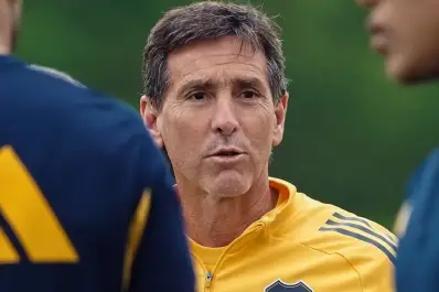 Úbeda: la reunión con la dirigencia se dilata y crecen las dudas sobre quién será el técnico de Boca en 2026