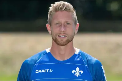 Conmoción en el fútbol alemán: un exjugador murió tras caer de una aerosilla en sus vacaciones