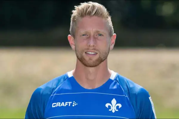 Conmoción en el fútbol alemán: un exjugador murió tras caer de una aerosilla en sus vacaciones