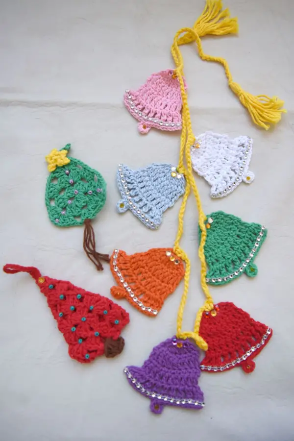 OTRAS OPCIONES. Las guirnaldas se destacan entre las decoraciones.