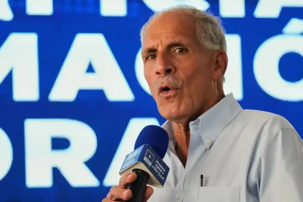 Tras un largo escrutinio, Nasry Asfura fue proclamado presidente electo de Honduras