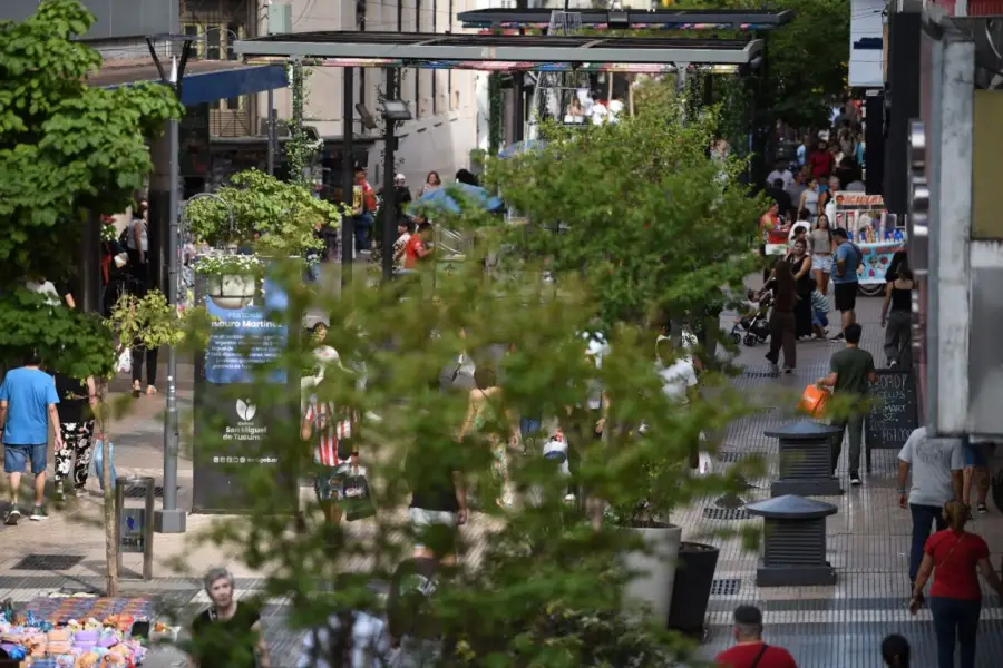 Recuerdos fotográficos: 1971. Las compras de las fiestas, ayer y hoy