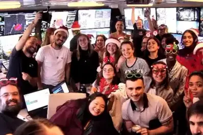 Navidad en el fondo del mar: el brindis de los científicos argentinos a 1.000 metros de profundidad