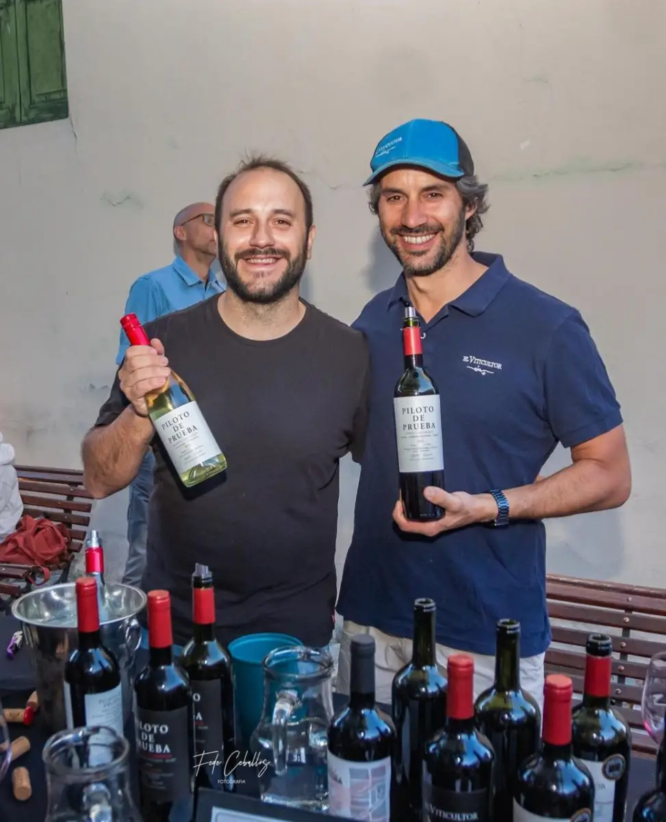 COMPAÑEROS. Emile Chaumont y Daniel Guillén.