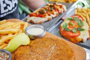 ¿Cuáles son los platos más pedidos por delivery en la región?