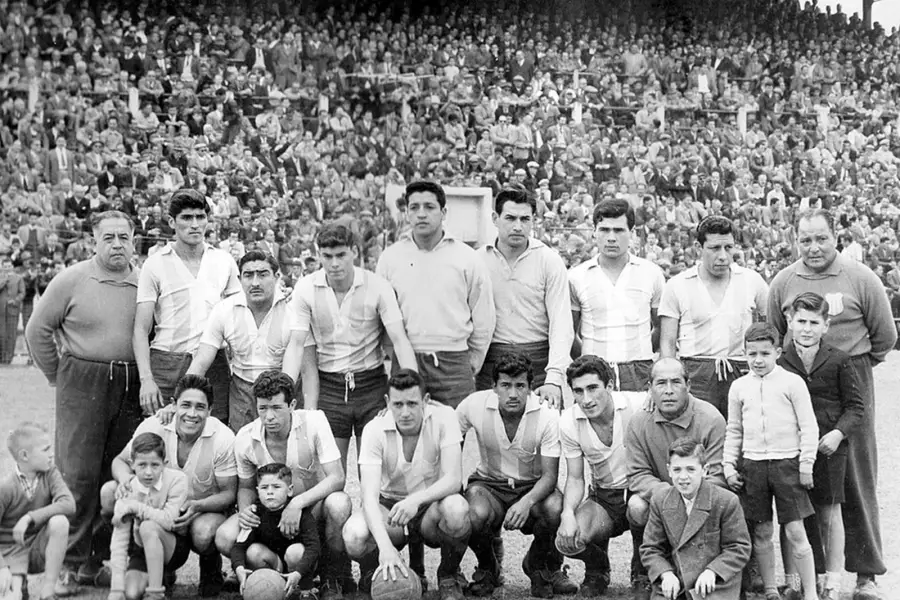 HISTORIA. Formación de Atlético Tucumán en el Campeonato Anual tucumano de 1959, equipo que luego formaría parte del título de Primera División de 1960.