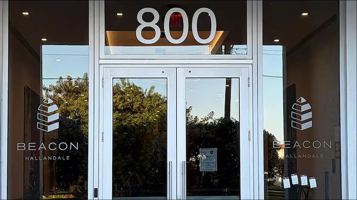 DEUDAS. Fachada de las oficinas en Miami de TourProdEnter LLC, la empresa autorizada como representante comercial de la AFA en el exterior.