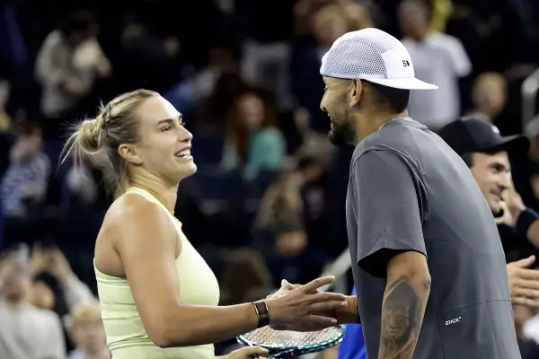 Kyrgios venció a Sabalenka en “La Batalla de los Sexos”