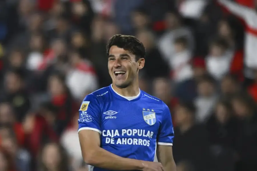 Franco Nicola renovó por un año y seguirá en Atlético Tucumán