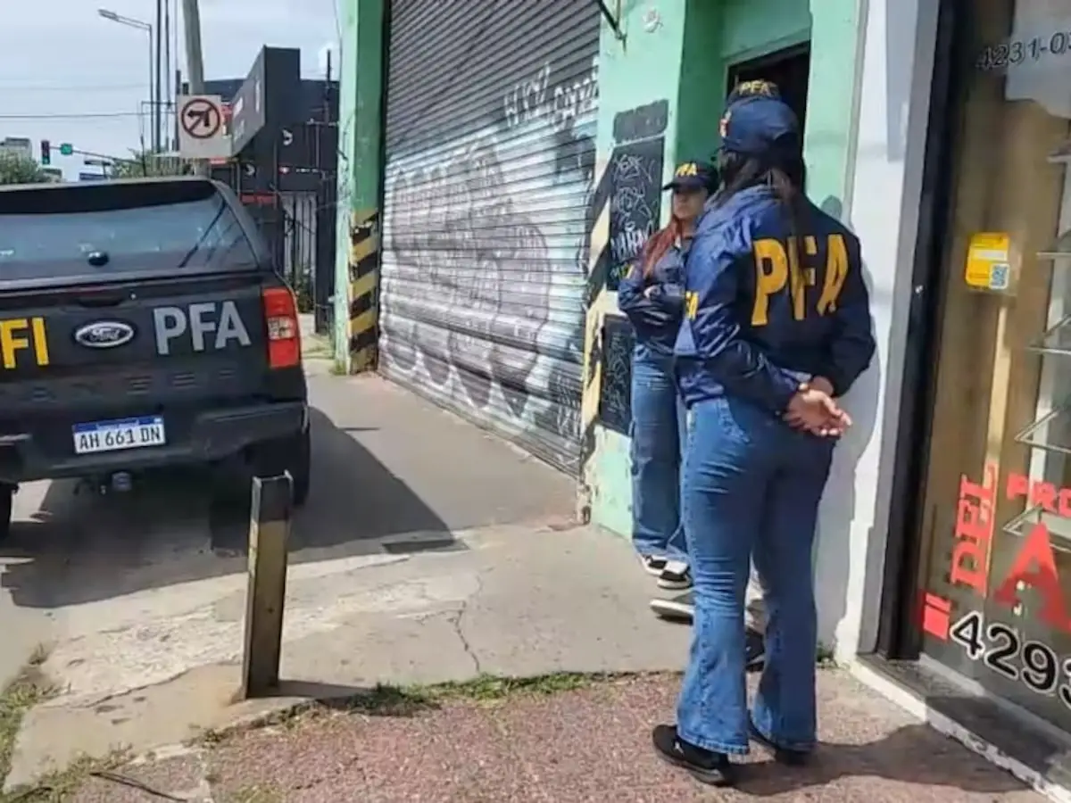 Allanamientos en un depósito en Turdera, presuntamente ligado a Sur Finanzas.