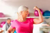 El método sencillo para fortalecer brazos y mejorar la postura despues de los 50