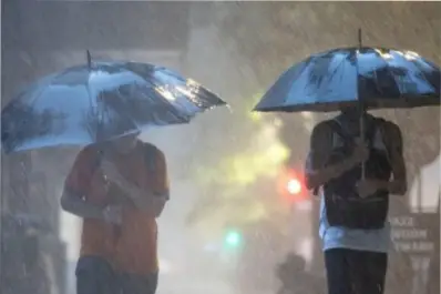 Vientos fuertes, lluvias y tormentas: hay alerta amarilla a lo largo del país