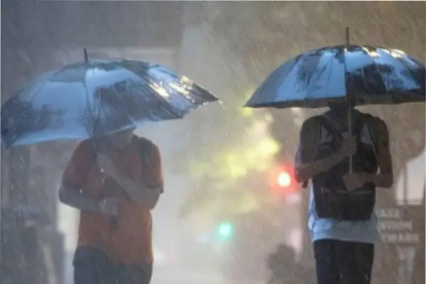 Vientos fuertes, lluvias y tormentas: hay alerta amarilla a lo largo del país