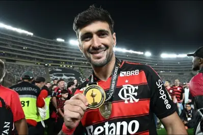 El sorpresivo premio que Giorgian de Arrascaeta le ganó a Lionel Messi y Maravilla Martínez