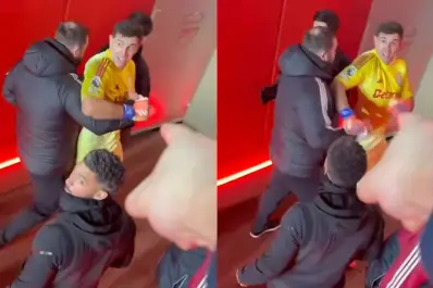 Video: el momento de furia del Dibu Martínez con hinchas del Arsenal que casi termina en escándalo
