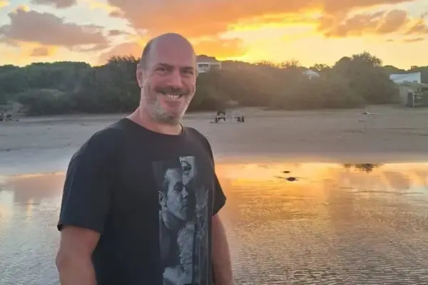 Murió Pablo Lago, autor de Locas de amor, Lalola y Tratame bien: una voz clave de la ficción argentina