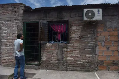 Dos incendios alteraron la noche de Año Nuevo en la Capital