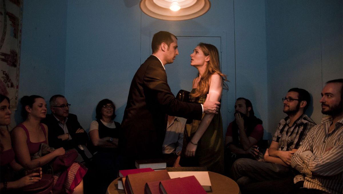 MICROTEATRO. Son propuestas escénicas dramáticas de corta duración.