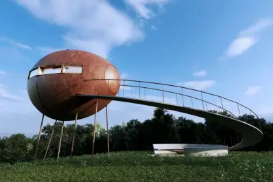 Un huevo de dragón en la Patagonia: el hospedaje más excéntrico del país está en Trevelin, un pueblo de Chubut