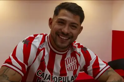 San Martín de Tucumán oficializó la llegada de Víctor Salazar y cerró su cuarto refuerzo