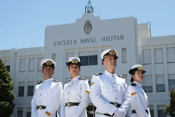 Así es la Facultad de la Armada: qué carreras ofrece y cómo formarse en la FADara
