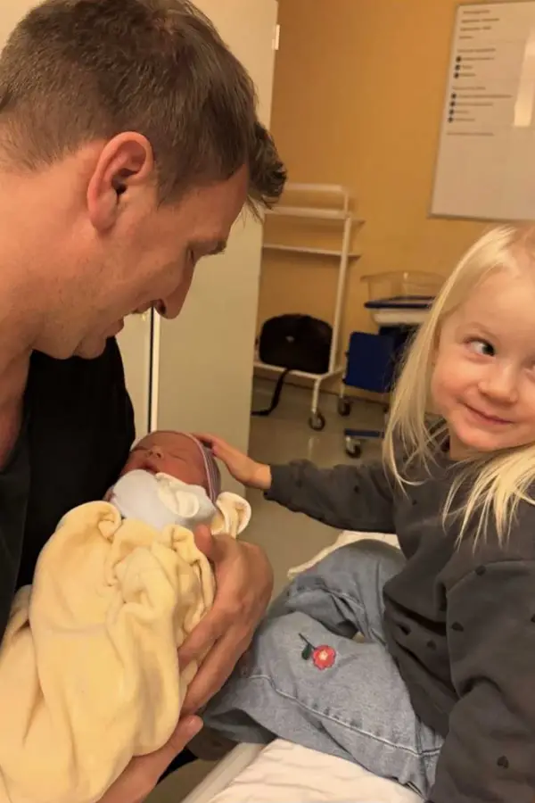 Las primeras fotos de Lando, el hijo de Maxi López y Daniela Christiansson.