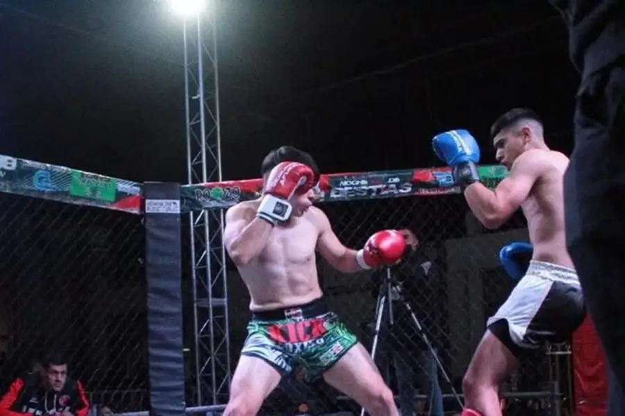 A SEGUIR PELEANDO. Las MMA son el nuevo desafío para el luchador de Barrio Echeverría.