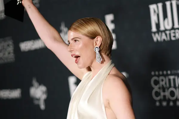 Critic’s Choice repartieron parejo sus galardones