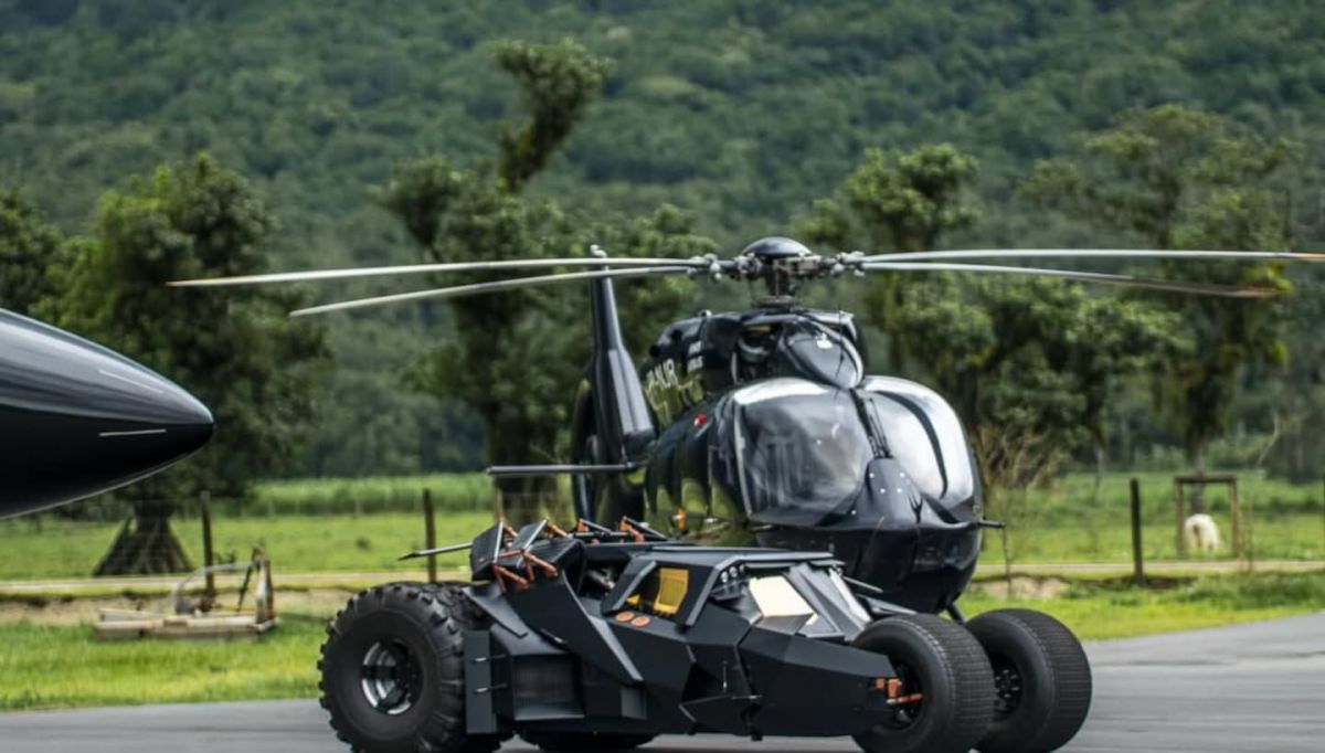 El increíble “garaje” que presentó Neymar en Brasil: jet privado, helicóptero y ¿un Batimóvil?