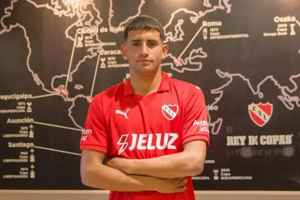 Javier Ruiz y un conflicto que se agrava en Independiente