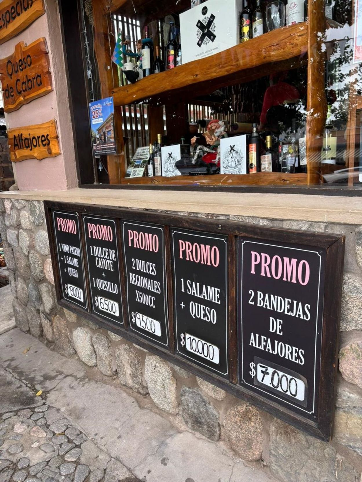 VARIEDAD. En la montaña comer ronda los $13.500 por porción.